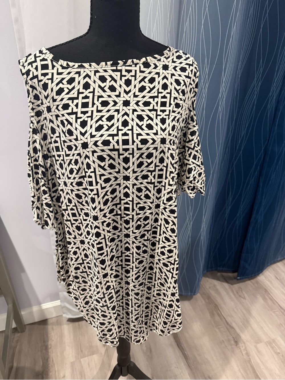 Reborn Black and White Geometric Blouse NWT